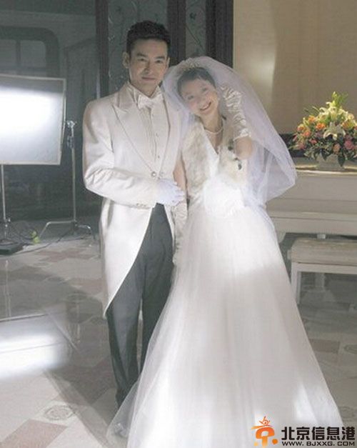 袁文康女友是谁及个人资料 揭袁文康与李倩结婚照片