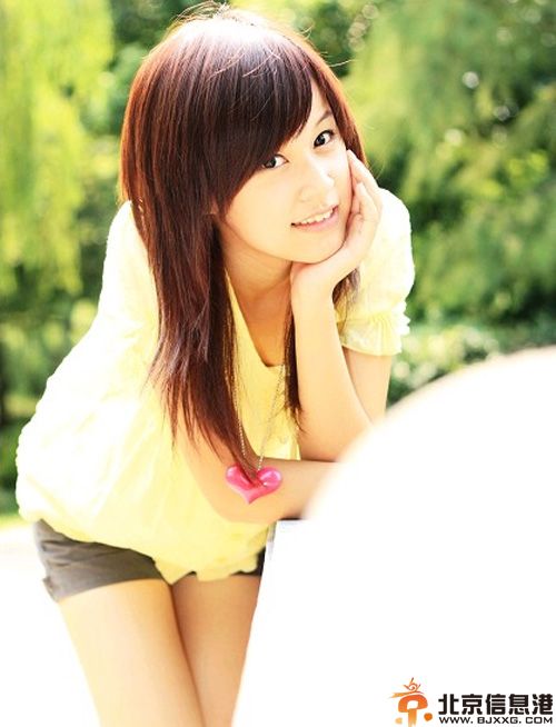 邹杨男朋友是谁揭其微博资料照片 演来自星星的继承者们引关注