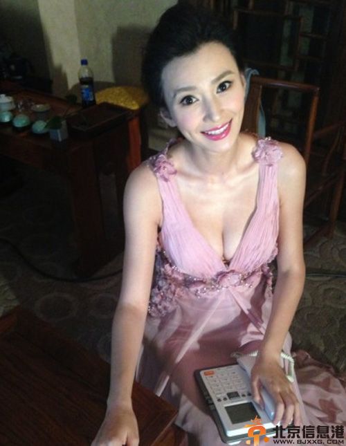 演员唐熙个人资料微博图片 新济公活佛中饰鬼面观音引关注