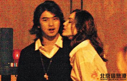 mandy lieu刘碧丽三级内衣照片受关注 传被包养与周焯华是什么关