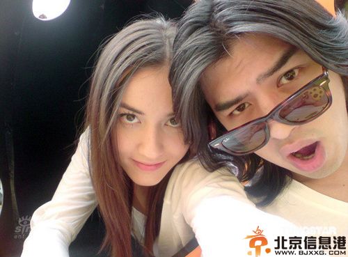 陈柏霖前女友刘碧丽微博资料 系盗马记双胞胎揭泳装比基尼照