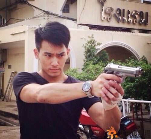 赵雅芝儿子黄恺杰个人资料微博 被赞最帅星二代正式加入娱乐圈