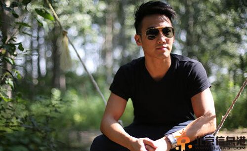 赵雅芝儿子黄恺杰个人资料微博 被赞最帅星二代正式加入娱乐圈