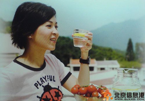 苏玉华老公是谁揭个人资料 曾大胆挑战床戏被传三级片