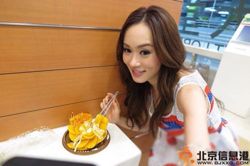 杨思琦老公是谁揭个人资料 女儿杨卓颖近照曝光孩子父亲成谜