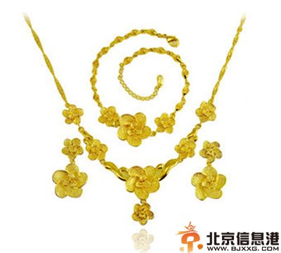 结婚首饰三件套是什么 如何准确挑选三件套