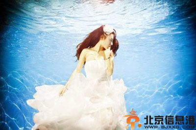 教你水下婚纱照怎么拍好看 美美水下婚纱照赏析