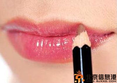 赏析新娘妆的画法图解 让你新婚当天做一个美美的新娘