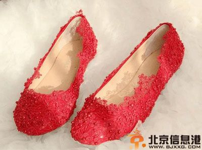 挑选新娘婚鞋有什么讲究 挑选婚鞋应该注意的事项