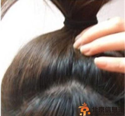 教你简单韩式盘发 彰显女人优雅气质