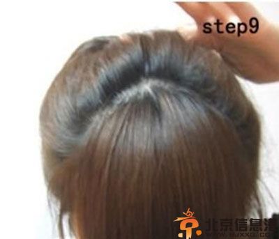 教你简单韩式盘发 彰显女人优雅气质
