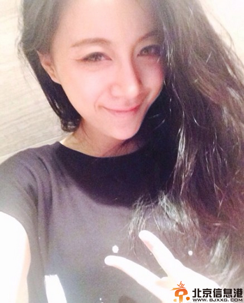 好声音李嘉格男友是谁整容照片曝 普通朋友父母照片生活照曝光