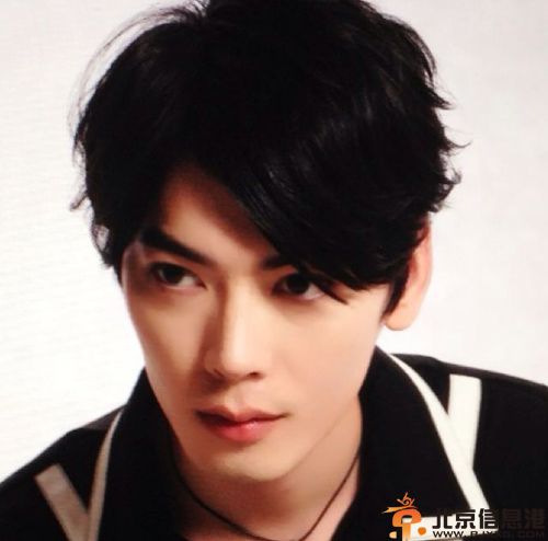 中国好声音简红微博个人资料 歌曲矜持遭淘汰泡沫受好评