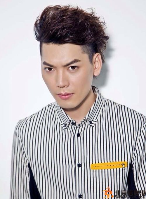 中国好声音简红微博个人资料 歌曲矜持遭淘汰泡沫受好评