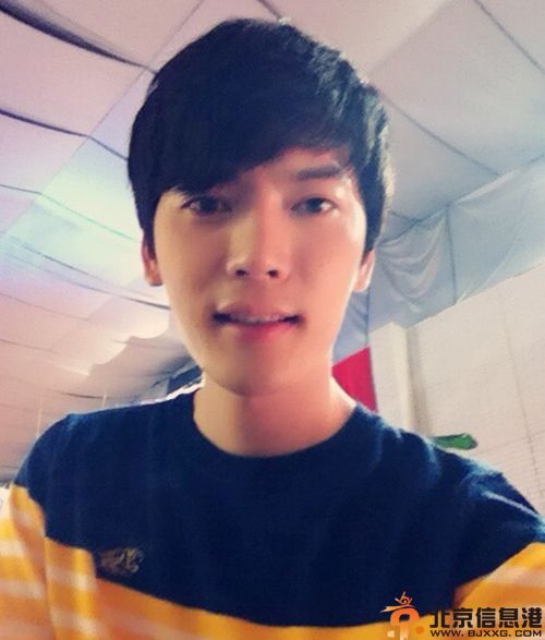 中国好声音简红微博个人资料 歌曲矜持遭淘汰泡沫受好评