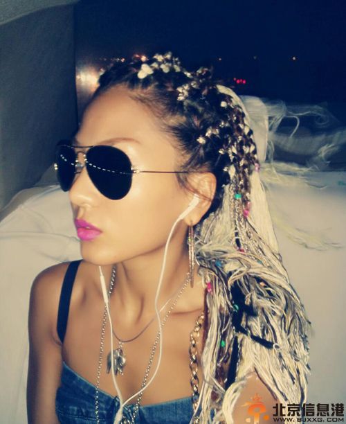 中国好声音RivaBee莉娃微博个人资料照片 歌曲没时间后悔受好评