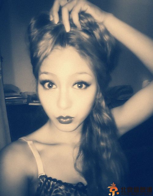 中国好声音RivaBee莉娃微博个人资料照片 歌曲没时间后悔受好评