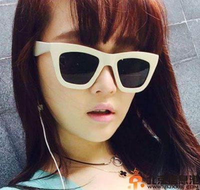 赵本山女儿赵一涵照片奢侈生活揭露 儿子赵一楠个人资料照片曝光