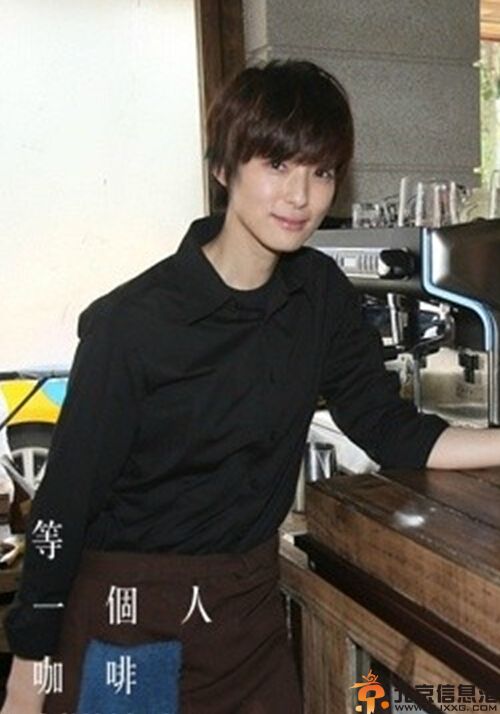 赖雅妍个人资料微博 新剧中短发造型被赞最帅女生