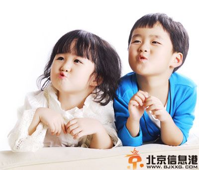 怀龙凤胎有什么症状 分享新妈妈须知4大症状