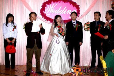 西式婚礼流程是如何安排的 让每对新人都能在教堂里许下相守的诺