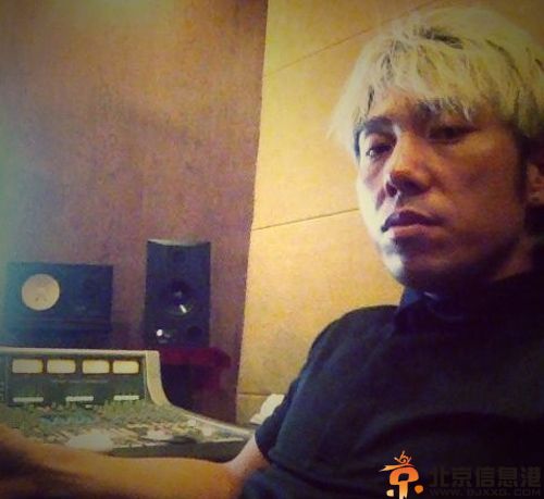 中国好声音张江微博个人资料 歌曲泡沫受好评系孙楠音乐助理