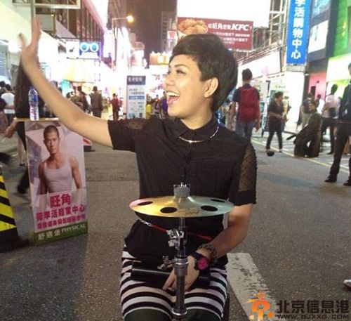 中国好声音邓小巧家庭背景微博资料 歌曲我们都寂寞海阔天空