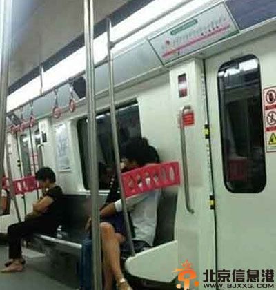 二货汪星人的搞笑图片 洗澡后的汪好性感