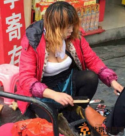 内涵笑话咱俩扯平了 总觉得哪里不对劲
