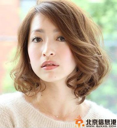 女人短发最新发型造型 小职员变身精明丽人