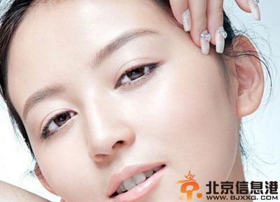 教你怎么按摩减少抬头纹 让你轻松赶走抬头纹
