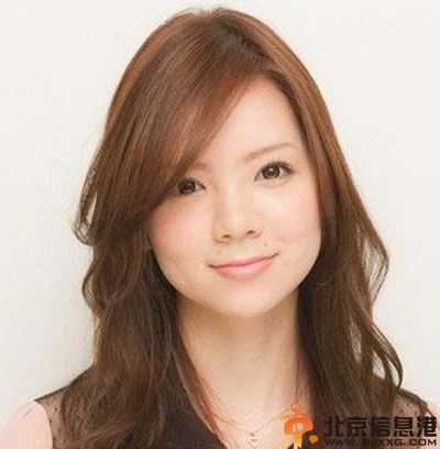 刘海编发教程图解7部曲 让你编出清新甜美风