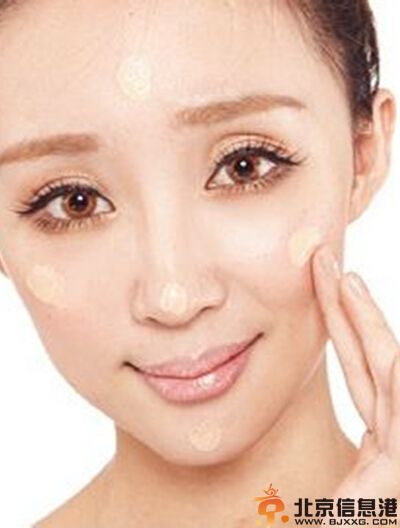 如何涂抹BB霜 教你正确的BB霜涂抹方法