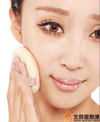 如何涂抹BB霜 教你正确的BB霜涂抹方法