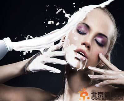 教你自制美白化妆水 简单方便