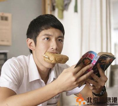网曝柯震东吸毒被抓了 微博连续6天未更新