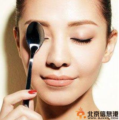 简单有效去眼袋方法推荐 教你怎么做去除眼袋
