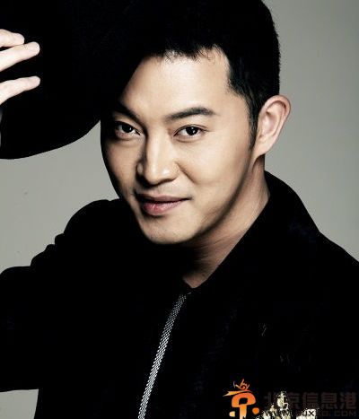沙溢胡可再得一子小鱼儿 与大儿子安吉似双胞胎