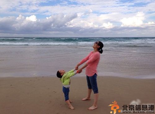 沙溢老婆胡可个人资料 二胎产子揭儿子近照
