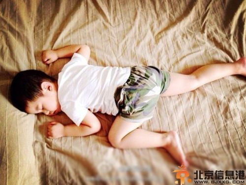 沙溢老婆胡可个人资料 二胎产子揭儿子近照