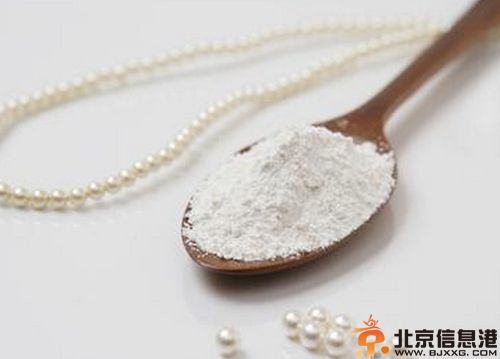如何自制美白祛斑面膜 <a href='http://www.bjxxg.cn/health/' target='_blank'><u>健康</u></a>有效的<a href='http://www.bjxxg.cn/baby/huli/' target='_blank'><u>护理</u></a>肌肤