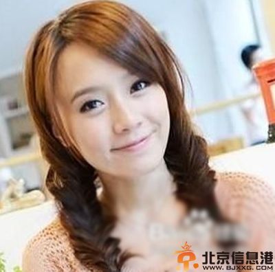 中分发型怎么扎好看 中分马尾尽显时尚气质