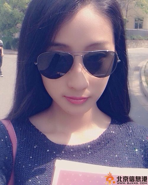 浦汐清微博个人资料私房照 被赞青奥最美引导员