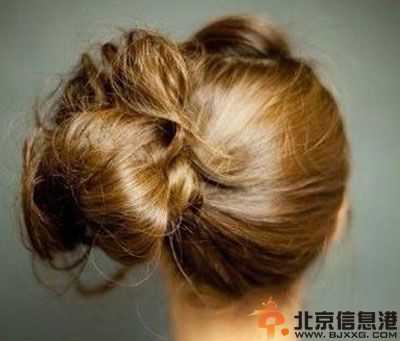 赏析韩式花苞头扎法图解 让你轻松变甜美小公主