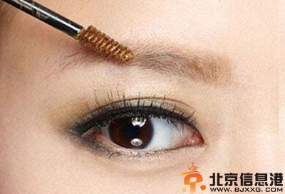 单眼皮眼妆怎么画 单眼皮女孩眼妆画法步骤图解