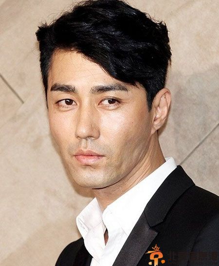 李真旭女友孔孝真约会照曝光 揭李真旭整容前后照片