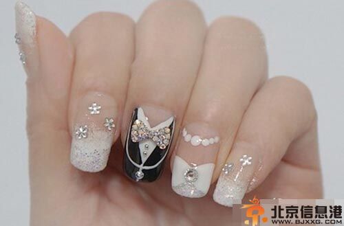 新娘美甲步骤图片 让你在婚礼上更闪耀