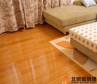 木地板怎么打理 分享实木复合强化分类保养方法
