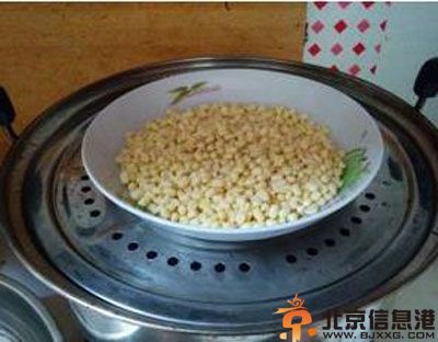 教你自制绿豆糕的做法 好吃又好看呢