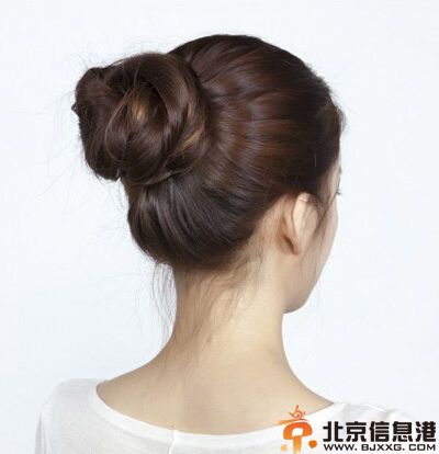 韩式丸子头扎法图解 简单又清爽